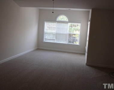 303 Kirkeenan Circle - Photo Thumbnail 14