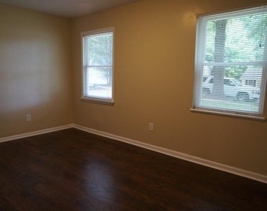 1208 Seabrook Road - Photo Thumbnail 9