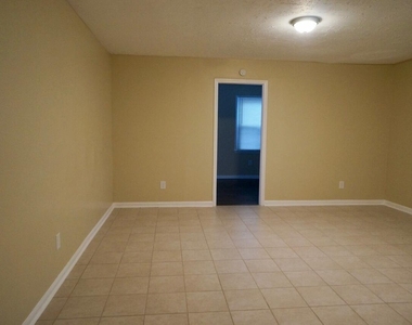 1208 Seabrook Road - Photo Thumbnail 3