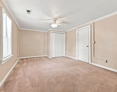 101 E Woodall Street - Photo Thumbnail 18