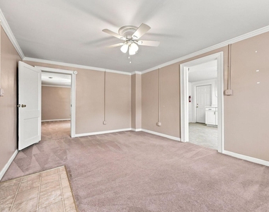 101 E Woodall Street - Photo Thumbnail 19