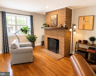 618 Coates Lane - Photo Thumbnail 2