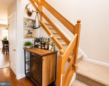 618 Coates Lane - Photo Thumbnail 5
