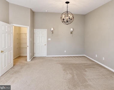 200 Georges Court - Photo Thumbnail 17