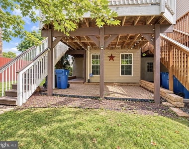 200 Georges Court - Photo Thumbnail 32
