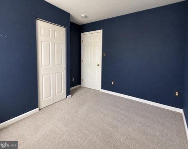 200 Georges Court - Photo Thumbnail 29