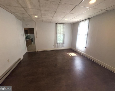 266 S 5th Street - Photo Thumbnail 4
