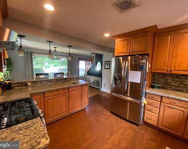 224 Long Lane - Photo Thumbnail 4