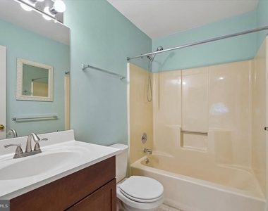 47 Cabot Drive - Photo Thumbnail 7