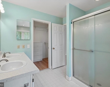 47 Cabot Drive - Photo Thumbnail 10