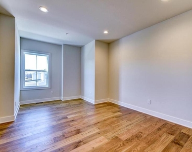 4 Tradesville Drive - Photo Thumbnail 6