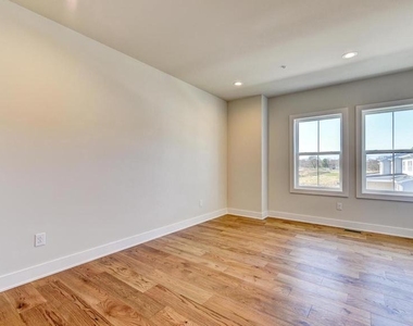 4 Tradesville Drive - Photo Thumbnail 9