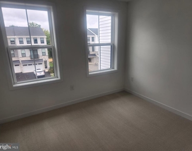 120 Brianna Court - Photo Thumbnail 20
