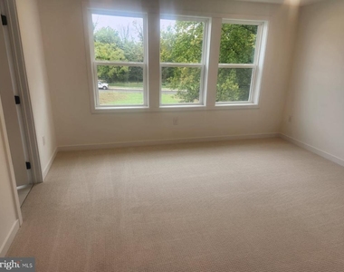 120 Brianna Court - Photo Thumbnail 21