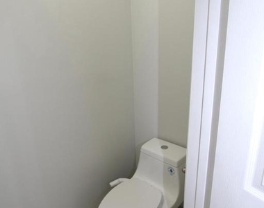 90 Marion Drive - Photo Thumbnail 22