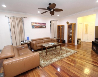 90 Marion Drive - Photo Thumbnail 3