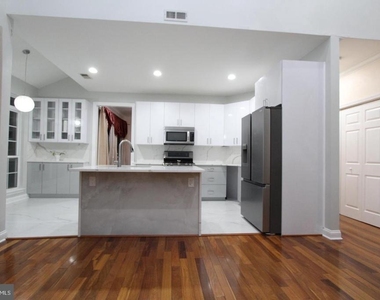 90 Marion Drive - Photo Thumbnail 9