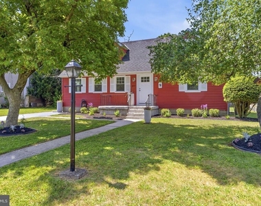 217 Nancy Lane - Photo Thumbnail 1