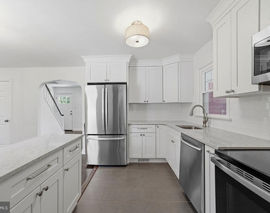 217 Nancy Lane - Photo Thumbnail 2