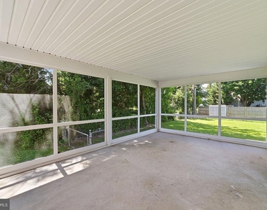 217 Nancy Lane - Photo Thumbnail 11