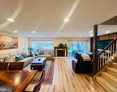 10 Colebrook Court - Photo Thumbnail 5
