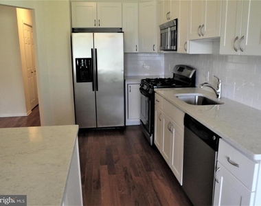 814 Eagles Chase Eagles Chase Drive - Photo Thumbnail 7