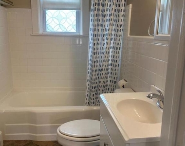 613 Broadway - Photo Thumbnail 10