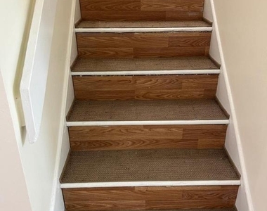 6 Buttonwood Road - Photo Thumbnail 11