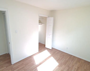 6 Buttonwood Road - Photo Thumbnail 10