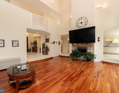 201 Munn Lane - Photo Thumbnail 6