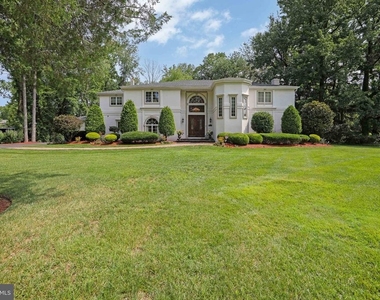 201 Munn Lane - Photo Thumbnail 1
