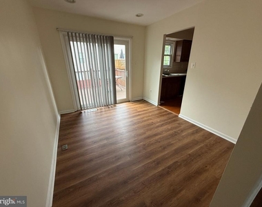 14937 London Lane - Photo Thumbnail 6