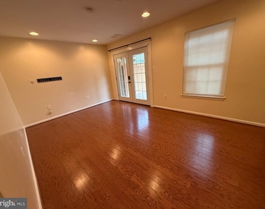 14937 London Lane - Photo Thumbnail 25