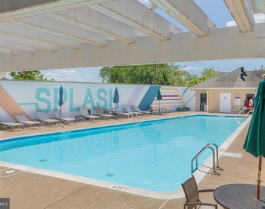 4548 Longfellow Street - Photo Thumbnail 21