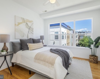 4548 Longfellow Street - Photo Thumbnail 10