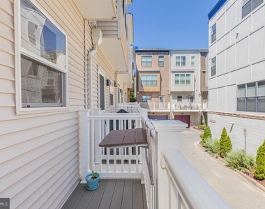4548 Longfellow Street - Photo Thumbnail 16