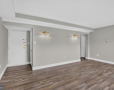 5458 85th Avenue - Photo Thumbnail 3