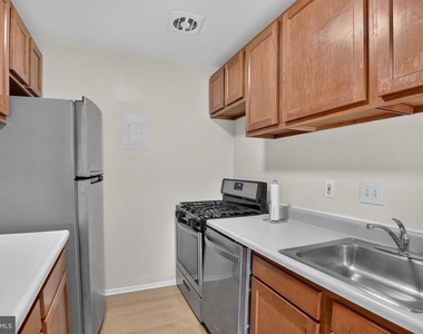 5408 85th Avenue - Photo Thumbnail 6