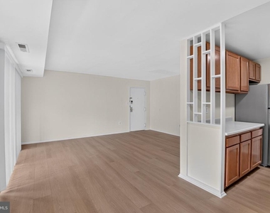5408 85th Avenue - Photo Thumbnail 4