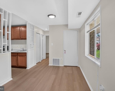 5408 85th Avenue - Photo Thumbnail 3