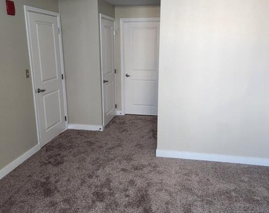 155 Potomac Passage - Photo Thumbnail 30