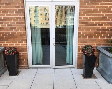 155 Potomac Passage - Photo Thumbnail 5