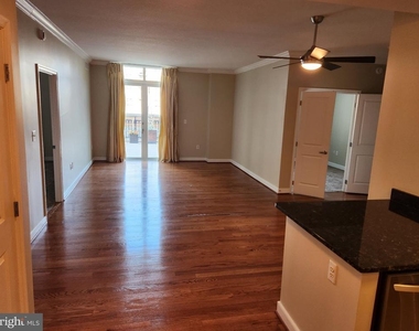 155 Potomac Passage - Photo Thumbnail 17