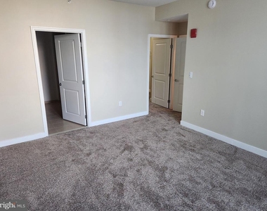 155 Potomac Passage - Photo Thumbnail 29