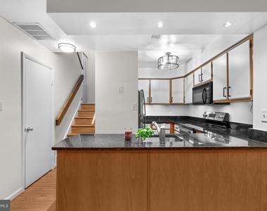18219 Leman Lake Drive - Photo Thumbnail 5