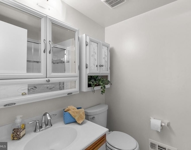 18219 Leman Lake Drive - Photo Thumbnail 9