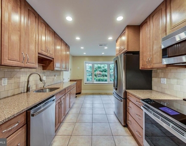 14904 Claude Lane - Photo Thumbnail 7