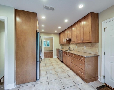 14904 Claude Lane - Photo Thumbnail 9
