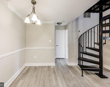13041 Shadyside Lane - Photo Thumbnail 6