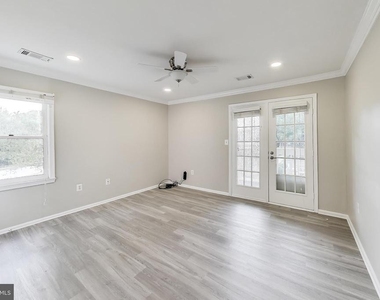 13041 Shadyside Lane - Photo Thumbnail 11